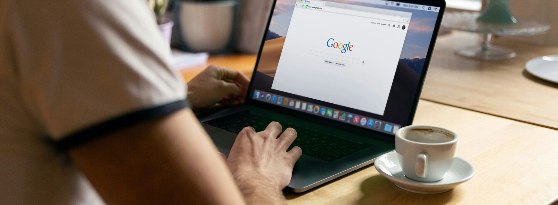 Ekspansja zagraniczna a język – kiedy warto inwestować w tłumaczenia stron i umów?